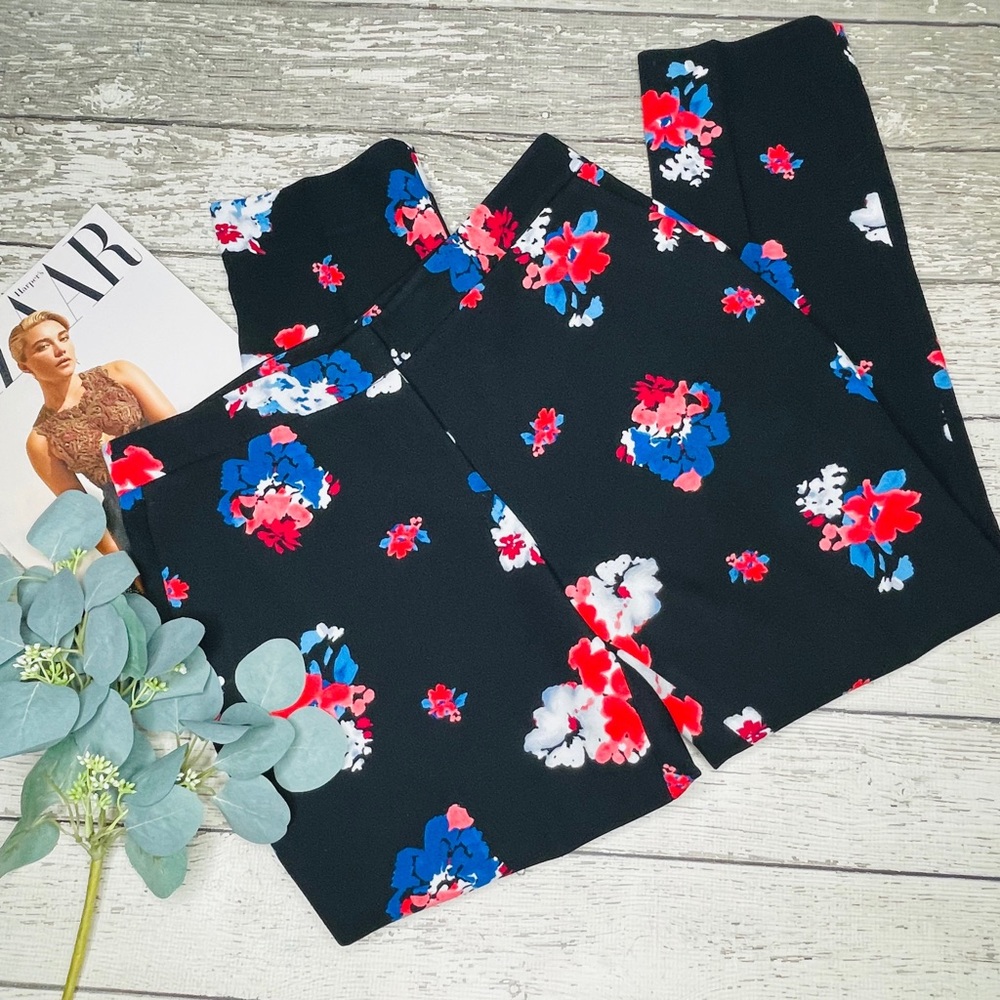 Vince Camuto Floral Traveling Blooms Pants